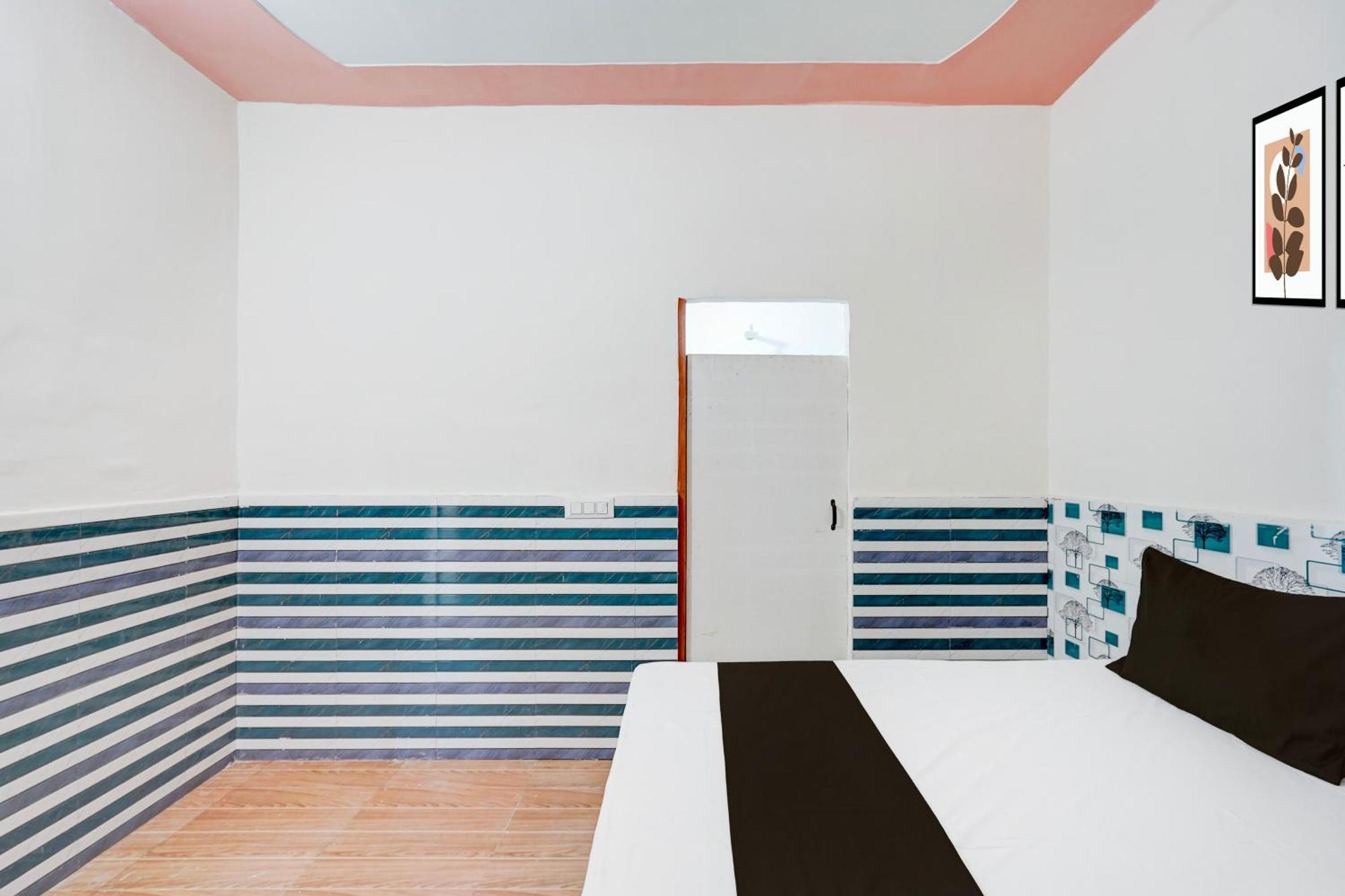 Hotel O Golden Bird Noida Zewnętrze zdjęcie