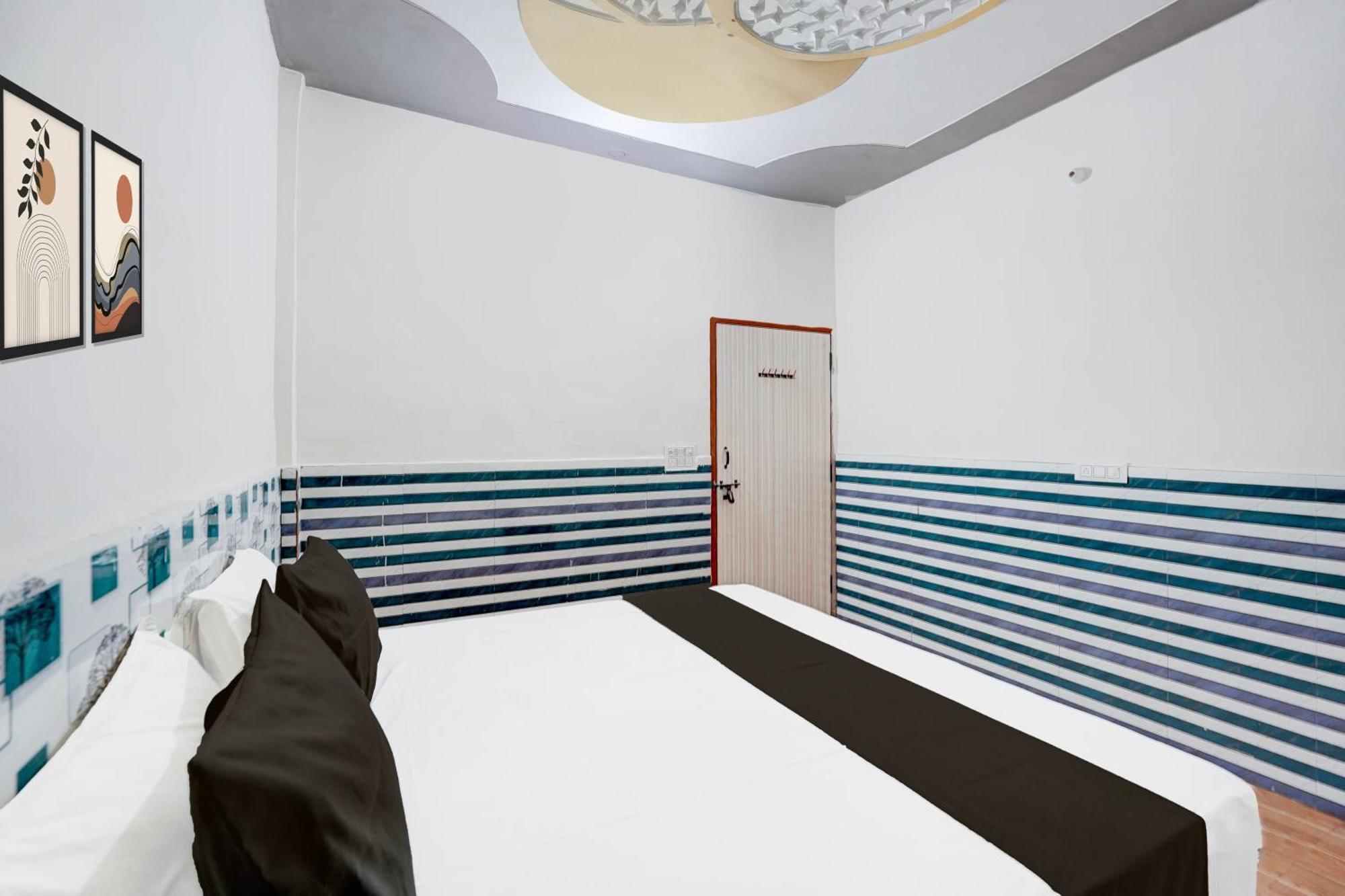 Hotel O Golden Bird Noida Zewnętrze zdjęcie